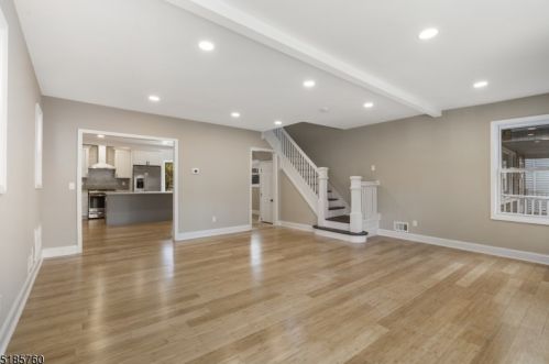 19 Becker Ter, Irvington NJ 07111-1311 exterior