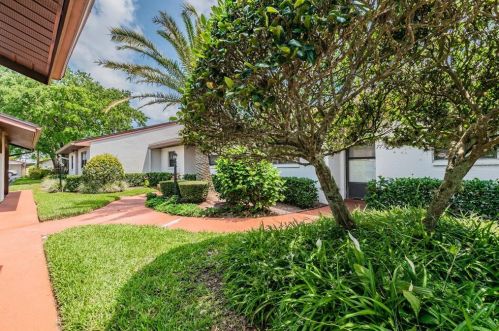 7739 Radcliffe Cir, Port Richey FL 34668-5937 exterior