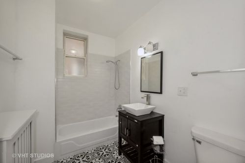 1922 Springfield Ave, Chicago IL 60623-2463 exterior