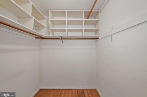 9924 Bedfordshire Ct, Rockville MD 20854-2015 exterior