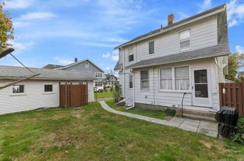 179 3 Ave, Milford CT 06460-5248 exterior