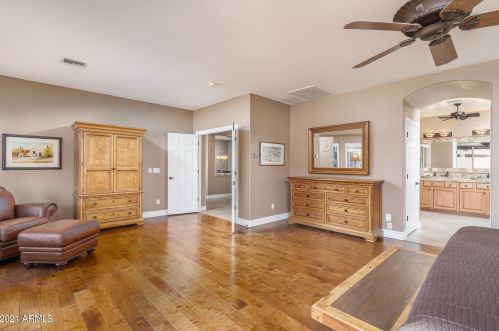 27417 60 Ln, Phoenix AZ 85035-4824 exterior