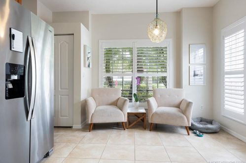 9956 Chadwick Dr, Fort Pierce FL 34987-2418 exterior