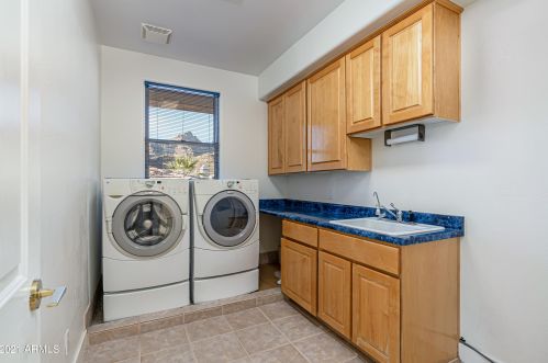 6413 31st St, Phoenix AZ 85008-1127 exterior