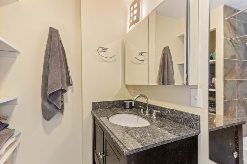 1832 Lincoln Ave, Chicago IL  60614-5866 exterior