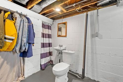 5363 Greenridge Dr, Pittsburgh PA 15236-1723 exterior