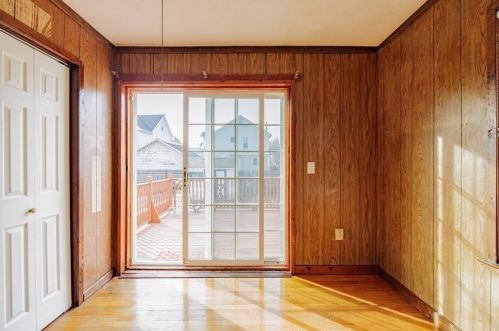 32 Monrovia St, Springfield MA 01104-3113 exterior