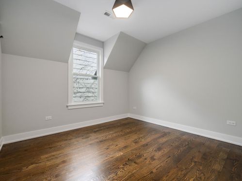 3128 Bernard St, Chicago IL  60618-6715 exterior