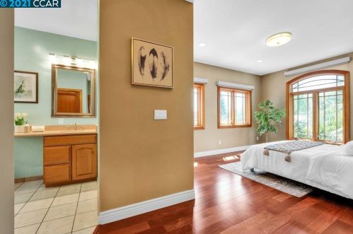 901 Hilldale Ave, Berkeley CA 94708-1438 exterior