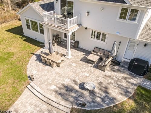 3 Marion Ln, Scotch Plains NJ 07076-2924 exterior