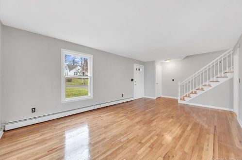 405 Francis St, New Britain CT 06053-3052 exterior