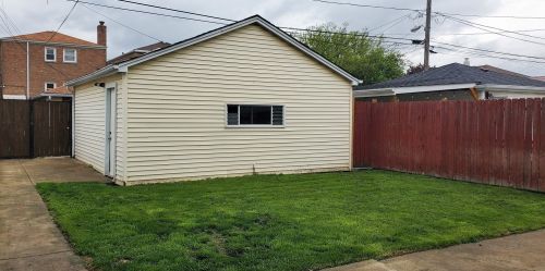 5654 Kolin Ave, Chicago IL 60629-5234 exterior