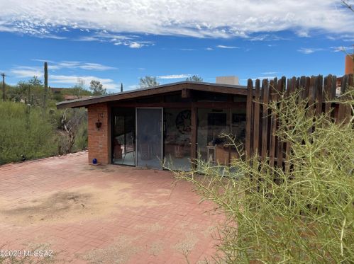 5040 Camino Esplendora, Tucson AZ 85718-4508 exterior