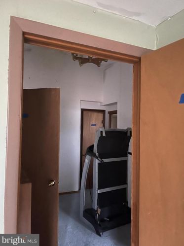 106 Cherokee Dr, Browns Mills NJ  08015-6251 exterior