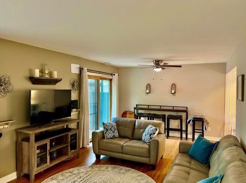 4850 19 St, Milwaukee WI 53204-1166 exterior