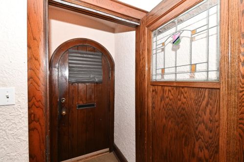 2332 56th St, Milwaukee, WI 53219-2212