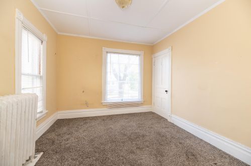 1408 Westnedge Ave, Kalamazoo MI 49007-2426 exterior