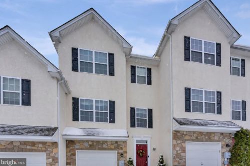 1636 Laura Ln, Pottstown, PA 19464-1469