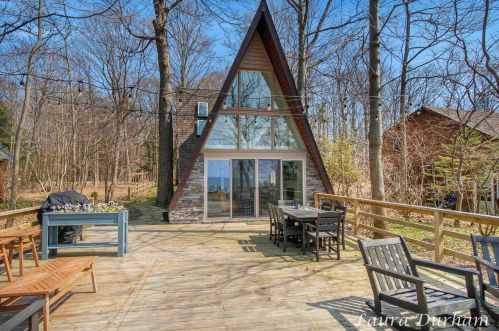 1810 Morning Glory Ln, Fennville MI  49408-9720 exterior