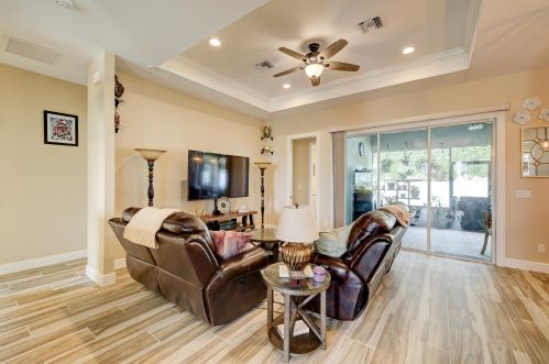 5809 Blue Bonnet Ct, Fort Pierce FL  34986-4186 exterior