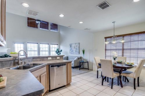 5501 Overland Dr, Frisco TX 75056-3765 exterior