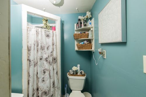 2514 Bartlett Ave, Milwaukee WI  53211-3951 exterior