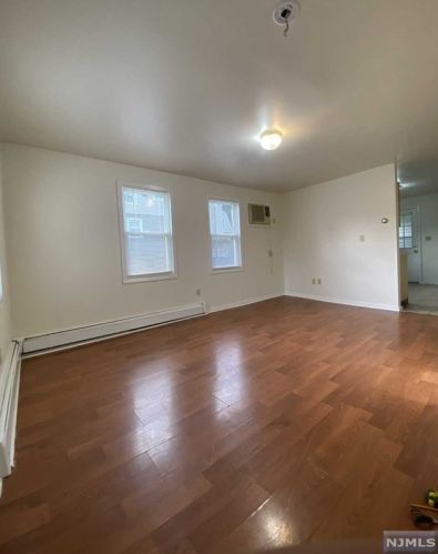 30 Mahan St, Tenafly NJ  07670-1822 exterior