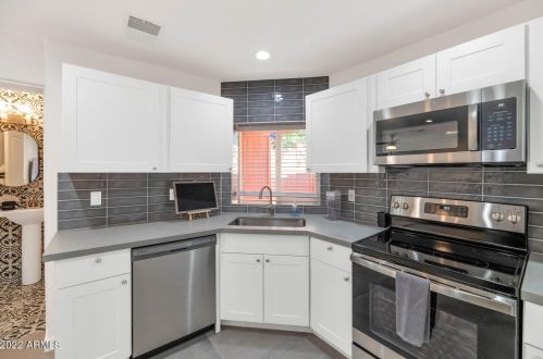 2610 24 St, Phoenix AZ 85008-1846 exterior