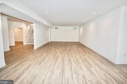 694 Prospect Ave, Princeton NJ 08540-4037 exterior