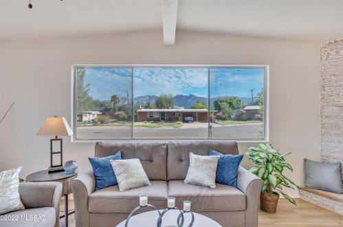 5936 Hawthorne St, Tucson AZ  85711-1528 exterior