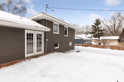 70 Farrell St, Saint Paul MN 55119-5203 exterior