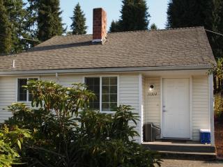 11314 5 Ave, Seattle WA  98125-6109 exterior