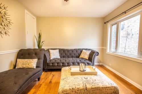 5416 25th Pl, Chicago, IL 60804-3301