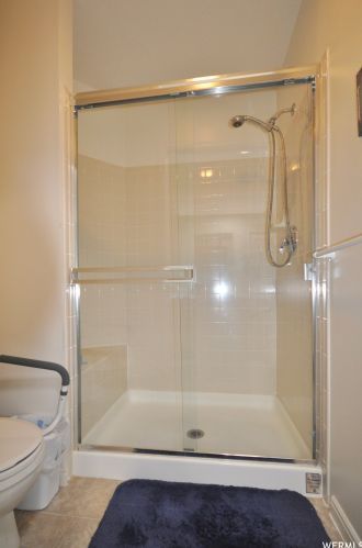 2073 Jordan Villa Dr, Taylorsville UT exterior