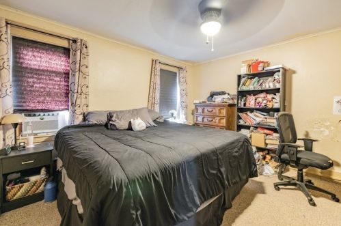 8 Maple St, Chicopee MA 01020-2626 exterior