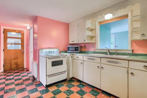 255 South St, Concord NH 03301-2661 exterior