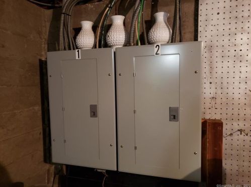 51 Gladiola St, New Britain CT 06053-3002 exterior