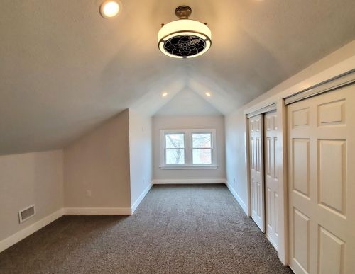 215 Vienna Ave, Milwaukee WI 53212-4102 exterior