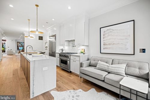 1451 Chapin St, Washington DC  20009-4510 exterior