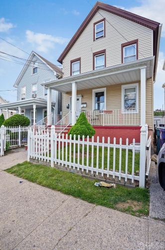 263 Watson Ave, Perth Amboy, NJ 08861-4013