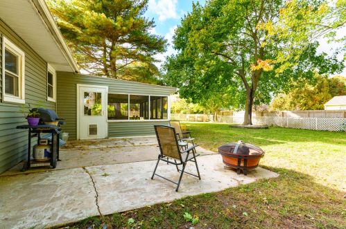 127 Melody Ave, Kalamazoo MI 49002-6219 exterior