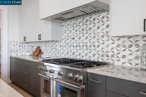 524 Cragmont Ave, Berkeley CA 94708-1207 exterior