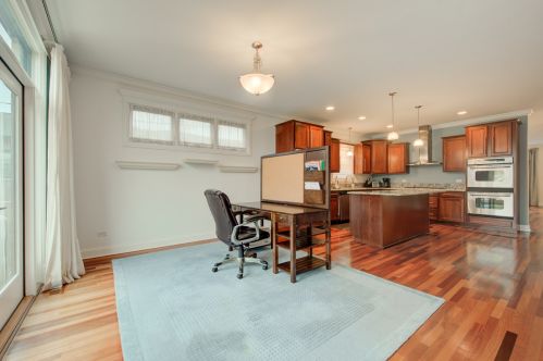 435 37th Pl, Chicago IL 60632-1621 exterior