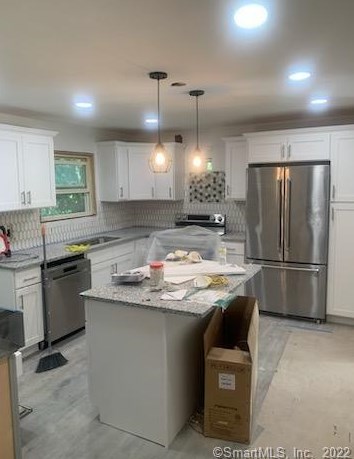 146 High St, Vernon, CT 06066-3683