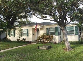 437 Davis Blvd, Tampa FL  33606-3841 exterior