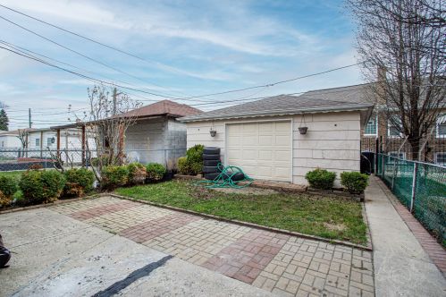 2919 57th St, Chicago IL 60629-2145 exterior