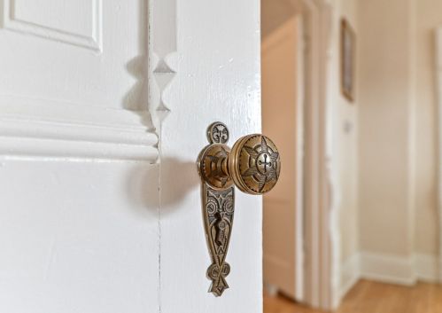 1137 49, Milwaukee WI 53214-3527 exterior