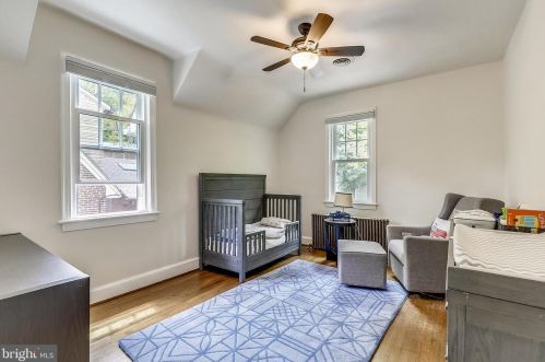 7426 Piney Branch Rd, Silver Spring MD 20901-4352 exterior