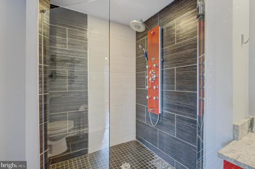 1323 17 St, Philadelphia PA 19121-5041 exterior