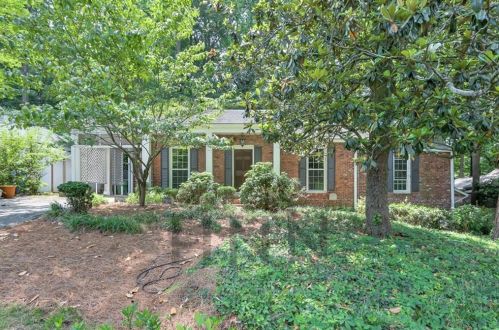 381 Allison Dr, Atlanta GA  30342-4502 exterior